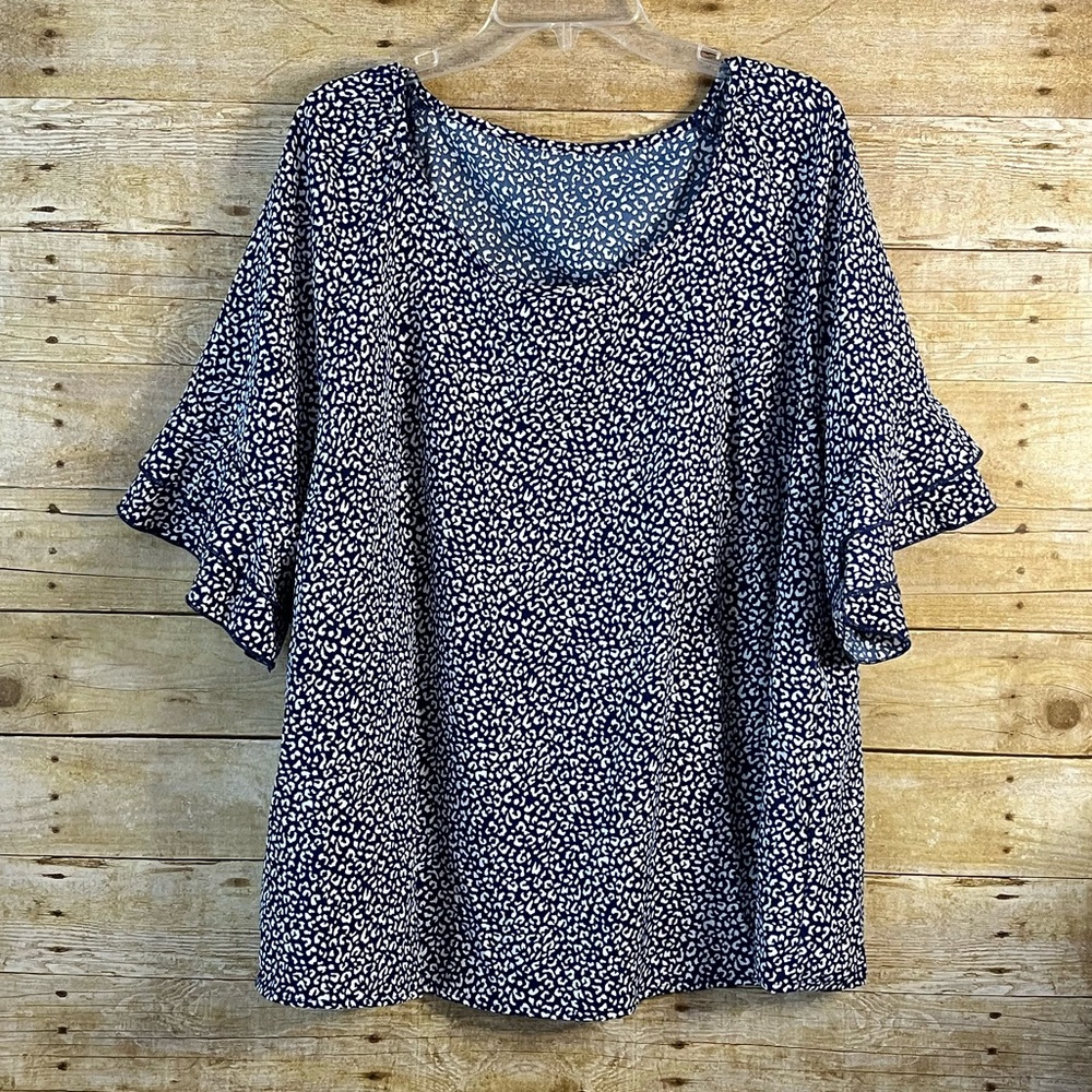SHEIN Curve Women’s Navy White Print Top Blouse 3/4 Bell Sleeves EUC Size 3XL
